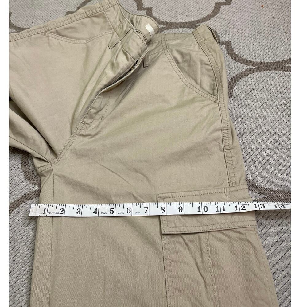 Levi’s ‘94 Baggy Cargo Safari- Tan Pants, size 29
PC9-A4707-0016, MSRP $80 - Picture 11 of 15